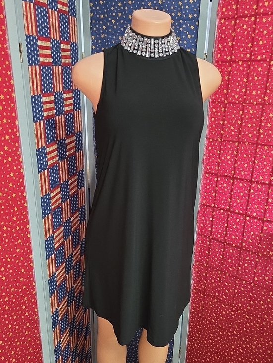 Boston Proper Dresses & Skirts - Boston Proper Black Sleeveless Jewel Collar Camisole